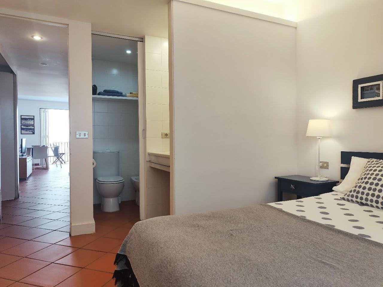 Tamariu Beach 1: Beachfront Wifi Up To 6 Ppl Exterior photo