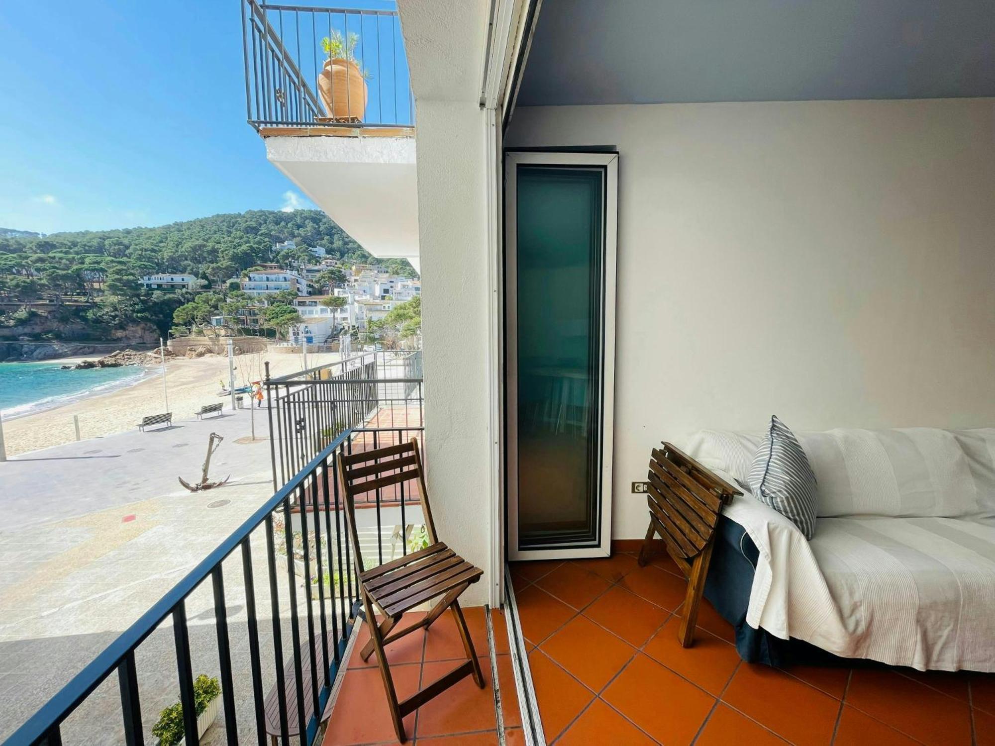 Tamariu Beach 1: Beachfront Wifi Up To 6 Ppl Exterior photo